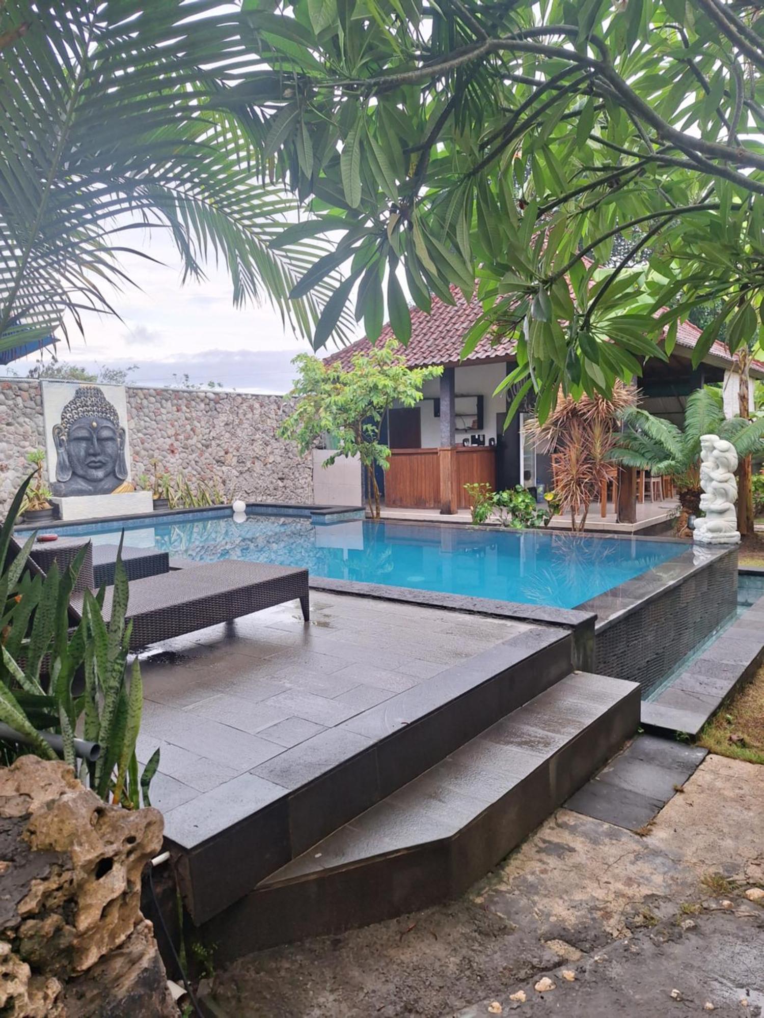 D'Waktu In House Apartment Lembongan Exterior photo